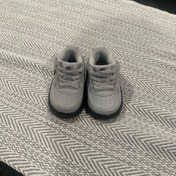 Nike Air Force Ones. - Picture 2 of 4